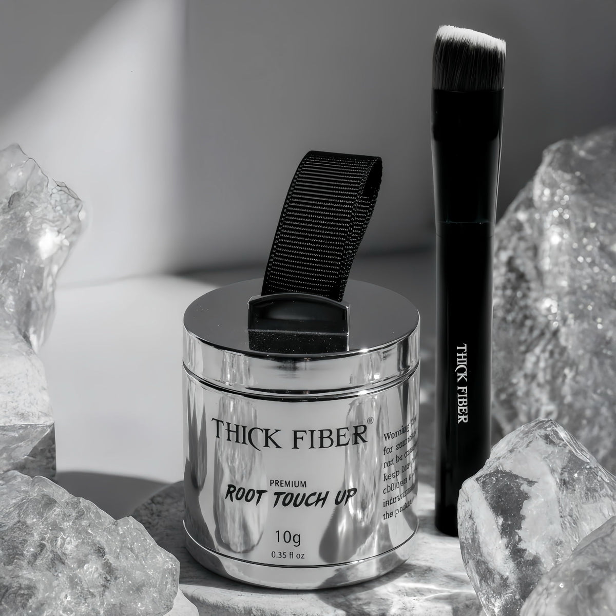 Thick Fiber Root Touch Up Powder application on hair