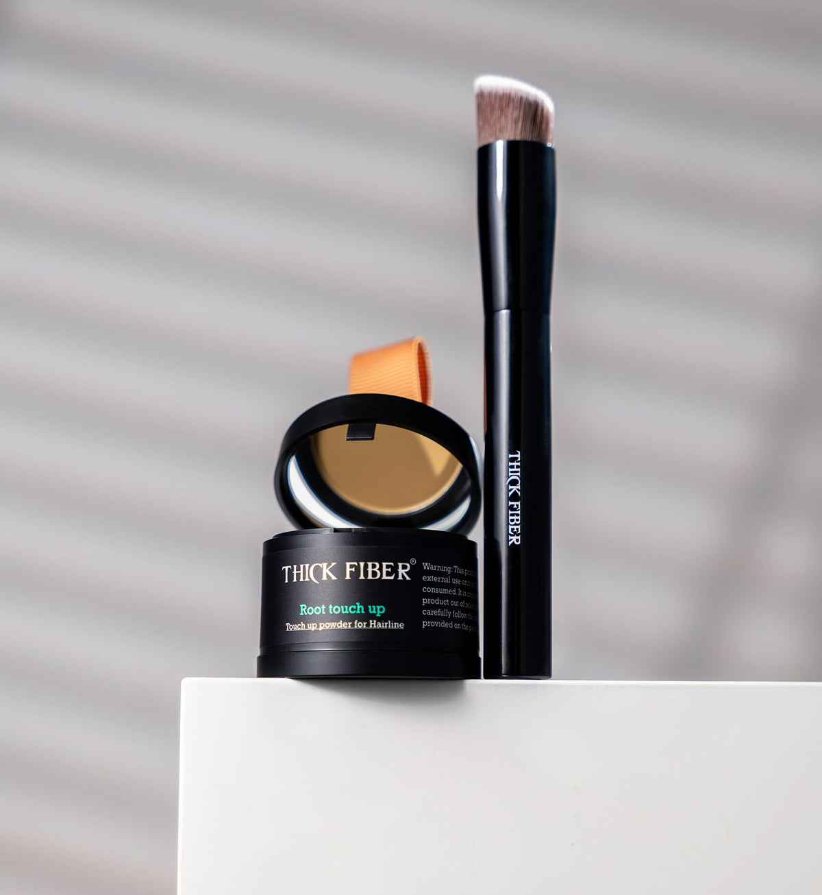 Thick Fiber Root Touch Up Powder Blonde with tools
