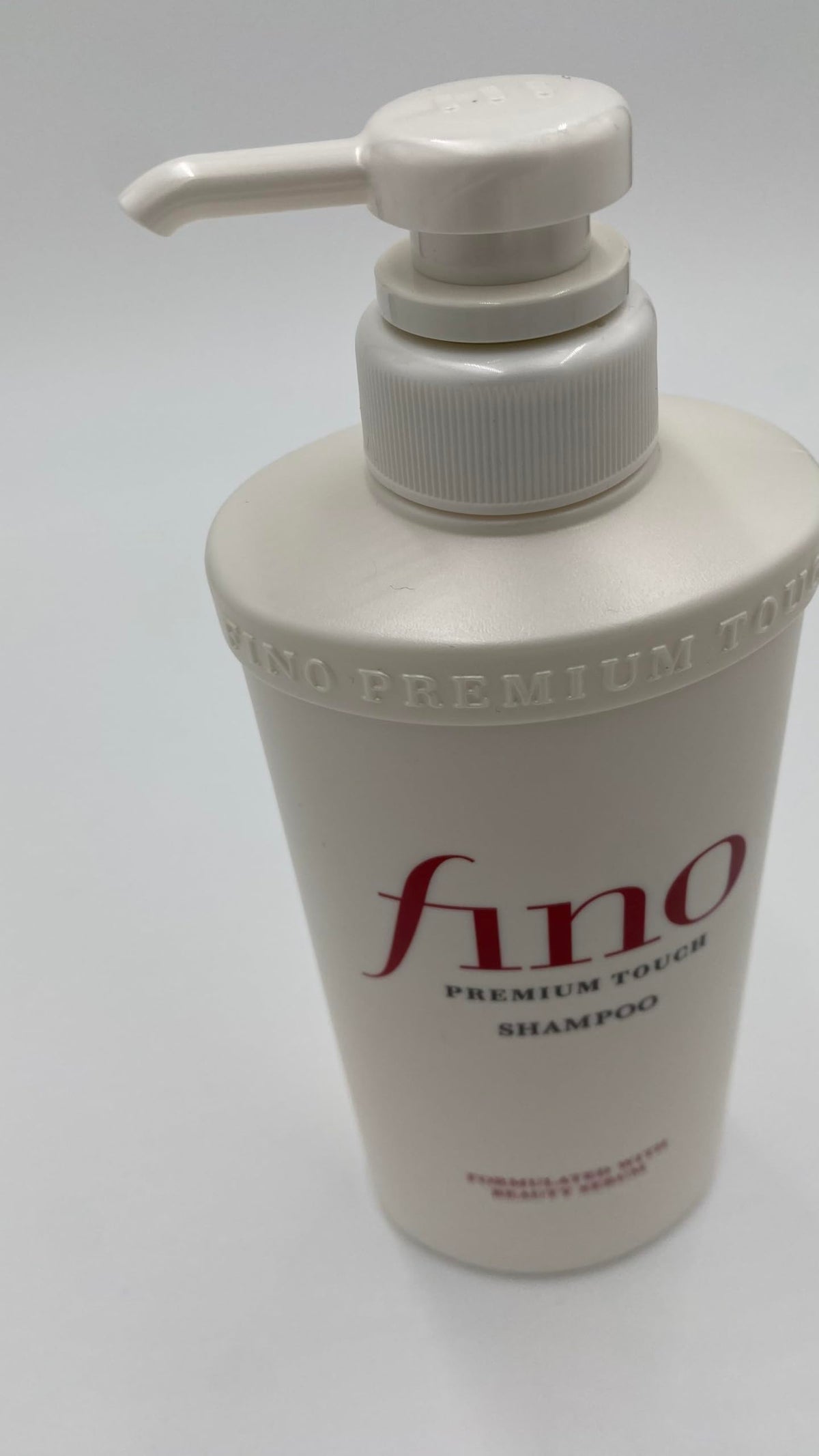 Thunder Tech JapanFino Premium Touch Moist Shampoo 550ml packaging