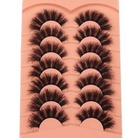 TOOCHUNAG Fluff Mink Lashes on model