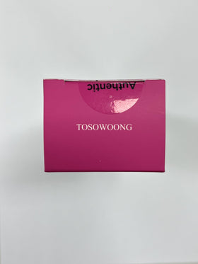 TOSOWOONG Arbutin 7% cream with other skincare products