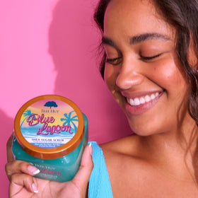 Tree Hut Blue Lagoon Body Scrub 18 Oz with fresh seaweed