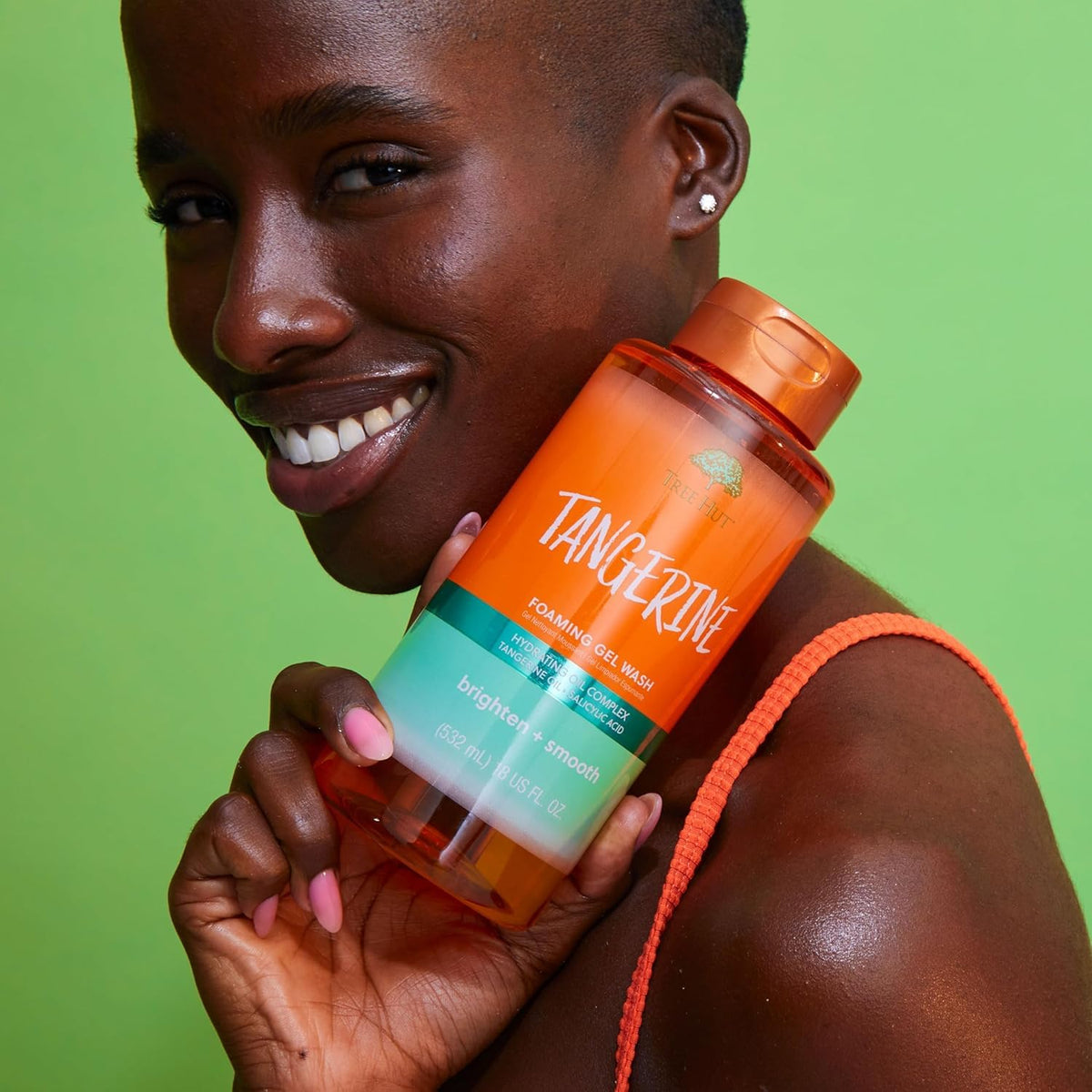 Tree Hut Tangerine Foaming Body Wash with bath pouf