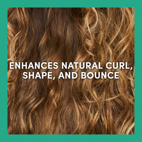 TRESemmé Bouncy Curls Air Dry Foam application on hair