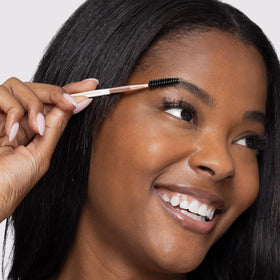Tweezerman Eyebrow Scissors close-up of ultra-thin blades