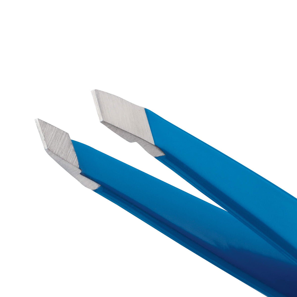 Tweezerman Mini Slant Tweezer Bahama Blue close-up on tips