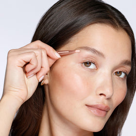 Tweezerman Mini Slant Tweezer Rose Gold in packaging