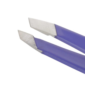 Tweezerman Mini Slant Tweezer tips close-up