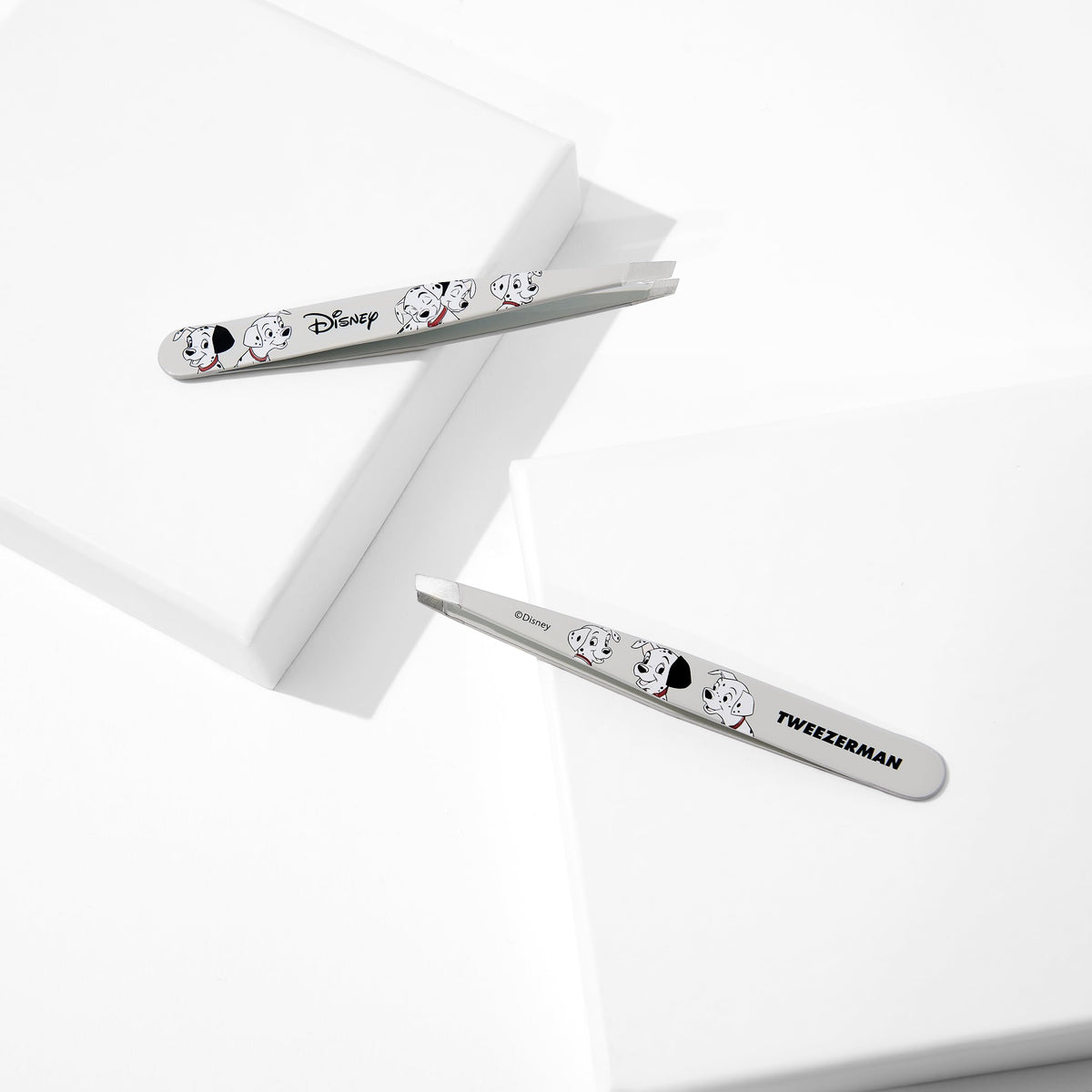 Tweezerman Slant Tweezer in packaging