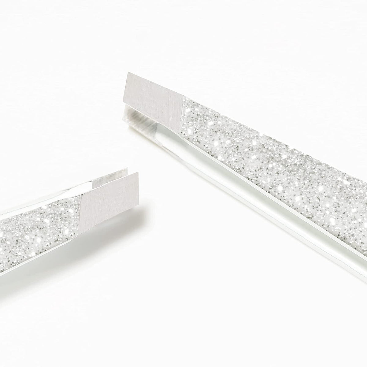 Tweezerman Slant Tweezer Moon Dust in hand