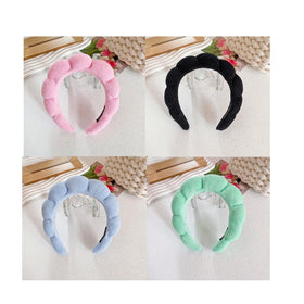 TYSSELY Spa Headband in use during skincare routine