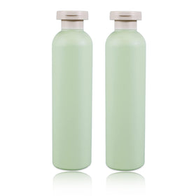 UMETASS 8.8oz squeeze bottle front view with flip cap