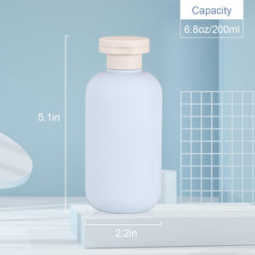UMETASS travel shampoo bottle with flip cap open