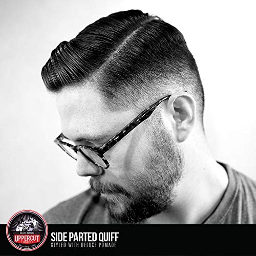 UPPERCUT DELUXE Pomade application on hair