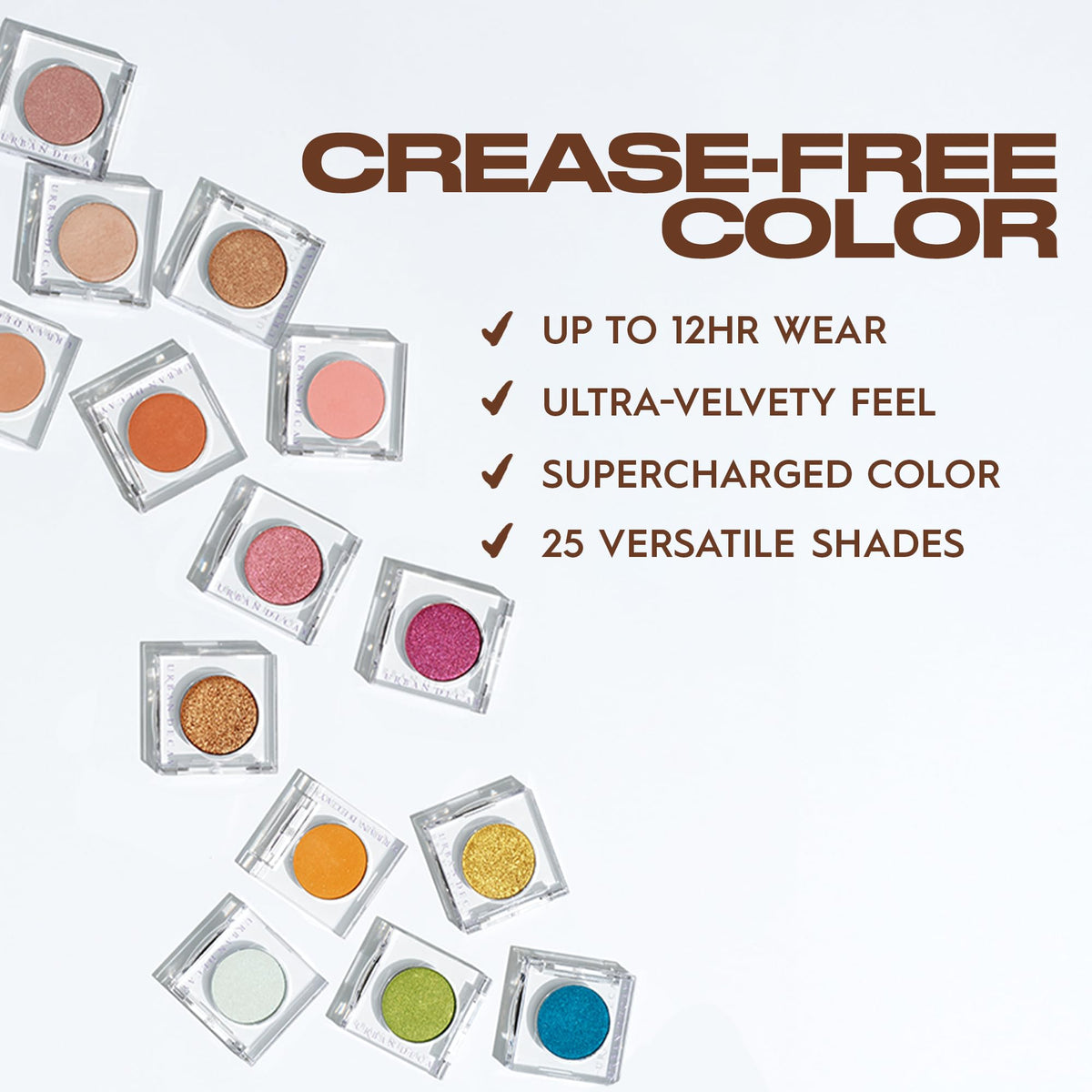 URBAN DECAY 24/7 Eyeshadow Deep Copper applied on eyelid