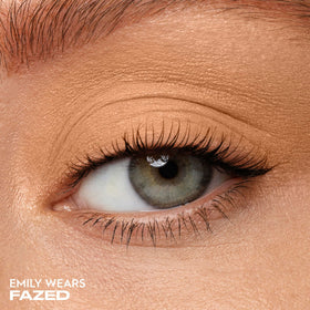 URBAN DECAY 24/7 Eyeshadow Fazed packaging close-up