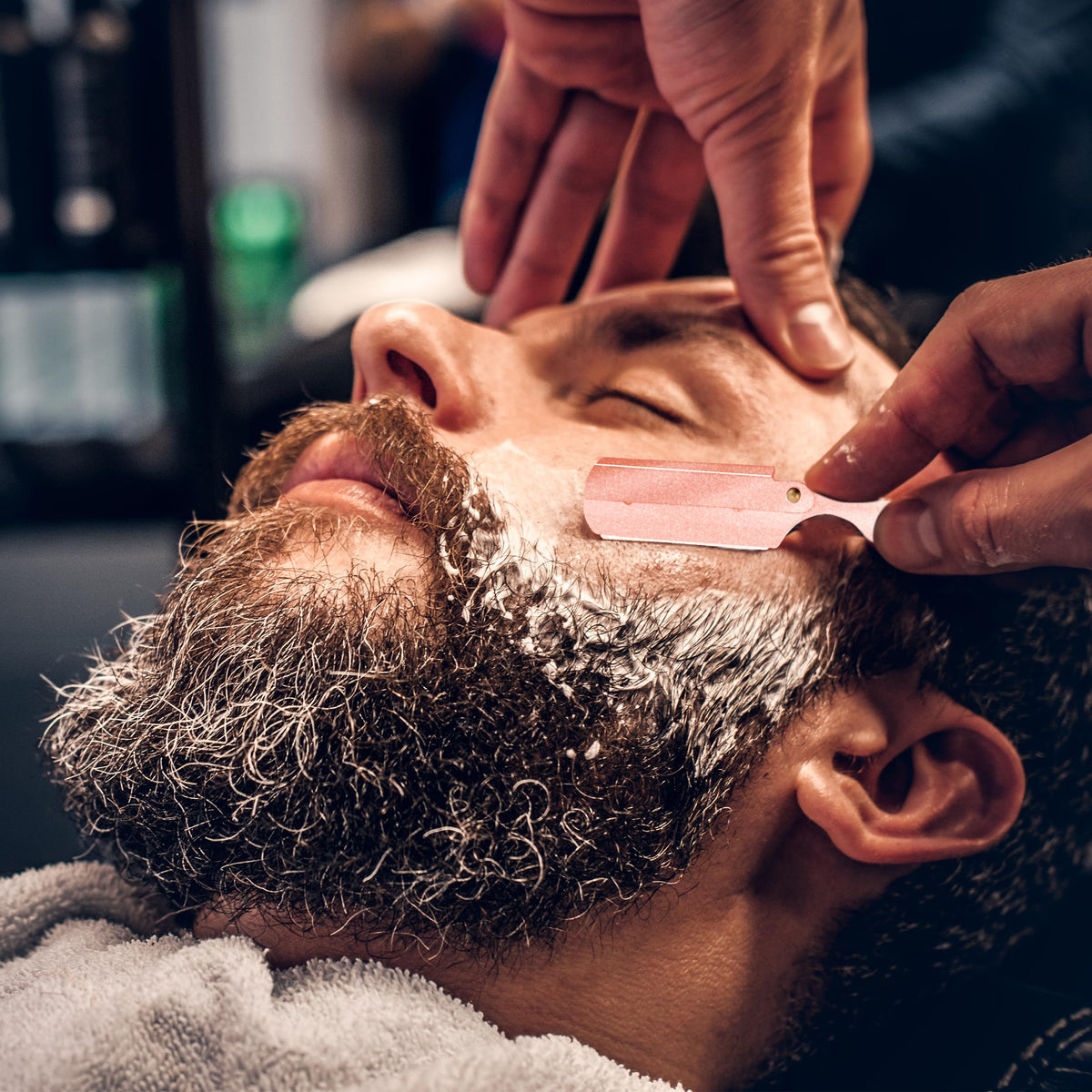 Utopia Care Straight Razor in lifestyle setting
