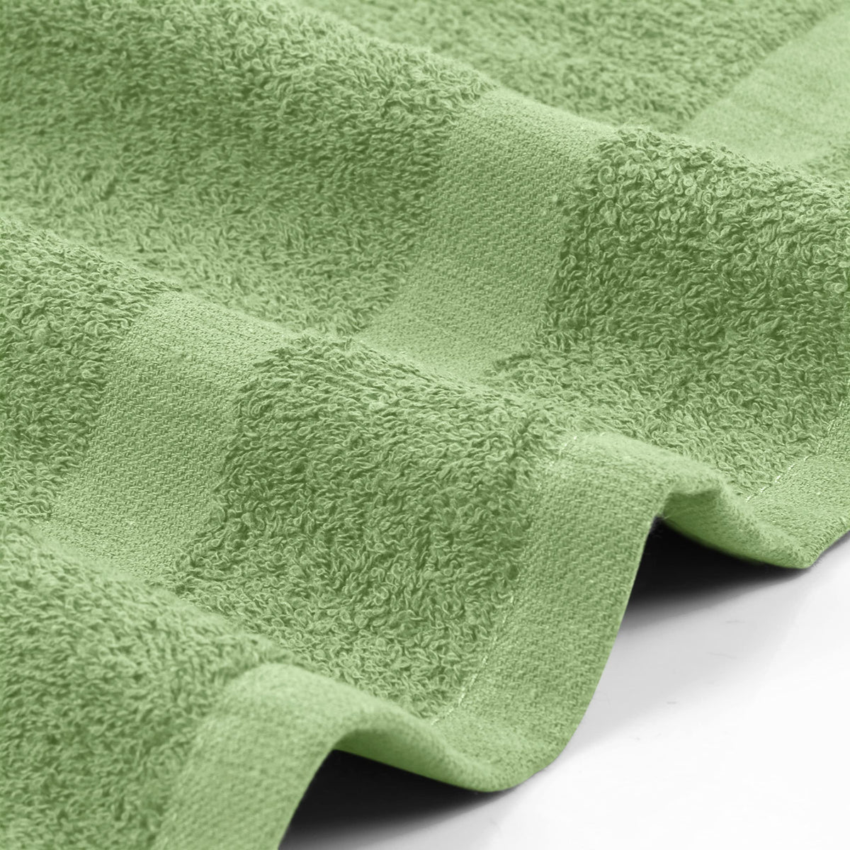 Utopia Towels salon towel in use drying hair