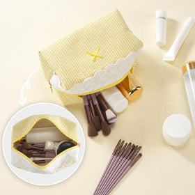 UUYUUY Makeup Bag folded in a suitcase