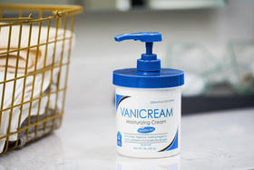 Vanicream Moisturizing Skin Cream 16 fl oz packaging close-up