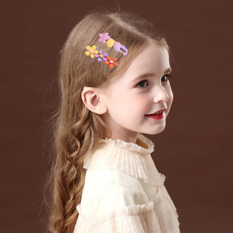 Variety of Ooosonlu hair clips displayed on a flat surface