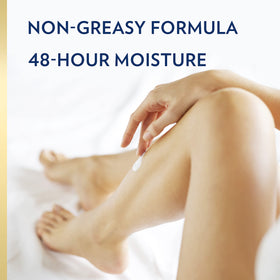 Vaseline Nourishing Moisture Body Lotion 3.4 oz with packaging