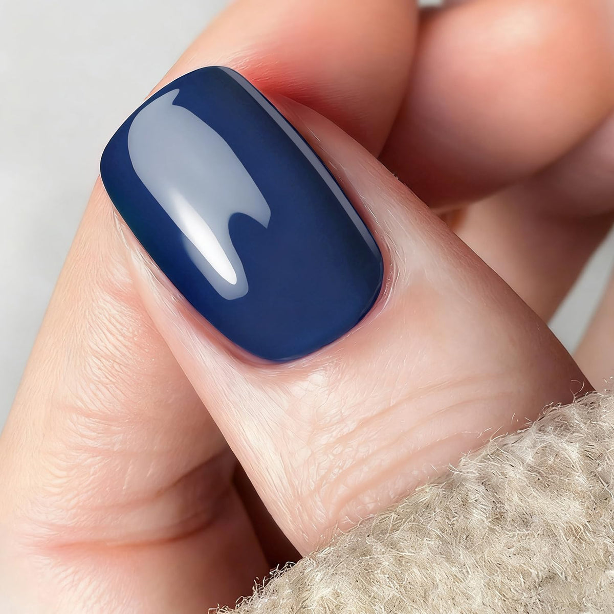 Vishine Gel Polish Royal Blue 15ml bottle with cap