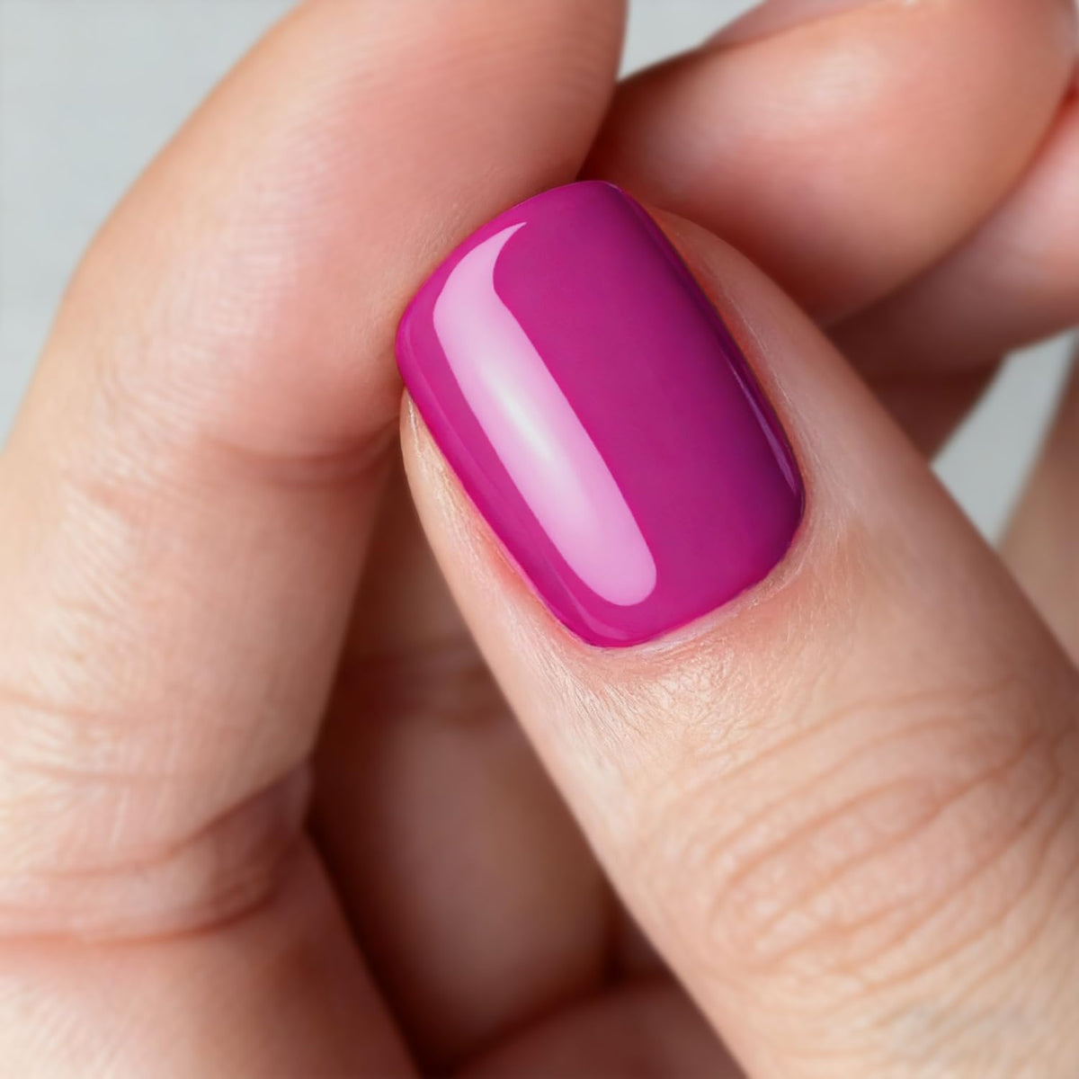 Vishine Nail Gel Polish 15ml Magenta Purple packaging