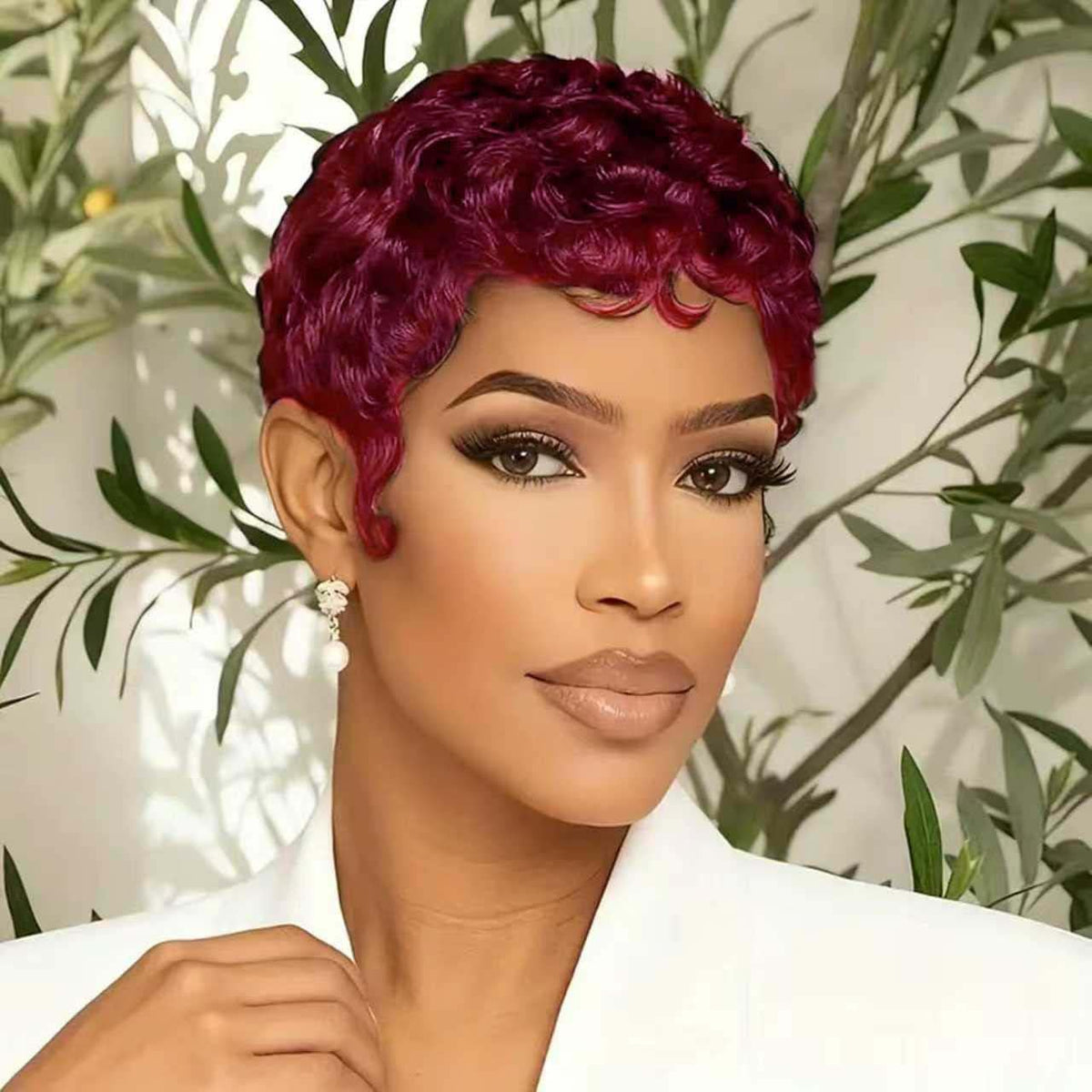 VRZ Short Wig styled on mannequin