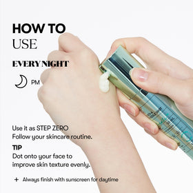 VT COSMETICS Reti-A Reedle Shot 100 Serum application on skin