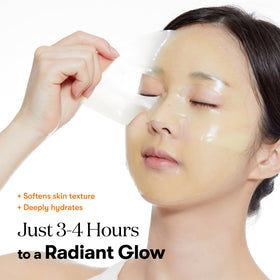 VT COSMETICS Vita-Light Reedle Shot Hydrogel Mask application on face