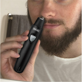 Wahl Groomsman Trimmer back view with charging port