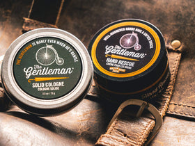 Walton Wood Farm Solid Cologne The Gentleman tin on wooden table