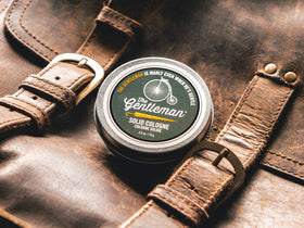 Walton Wood Farm Solid Cologne The Gentleman tin side view