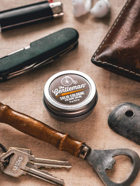 Walton Wood Farm Solid Cologne The Gentleman tin with grooming products