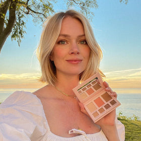 Wander Beauty Getaway Eye & Face Palette Sunkissed close-up of eyeshadow