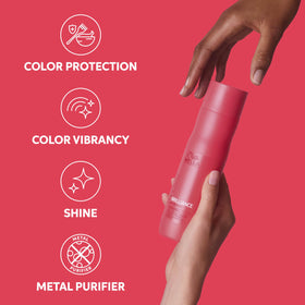 Wella Professionals Invigo Brilliance Shampoo texture close-up