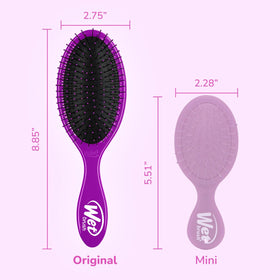 Wet Brush Original Detangler in use on wet hair