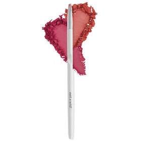 wet n wild Angled Brush front view with ergonomic handle