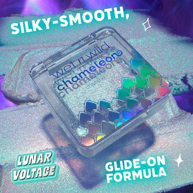 wet n wild Chameleon Chrome Eyeshadow Lunar Voltage close-up of texture