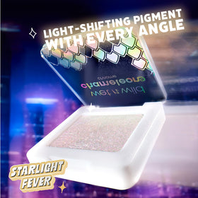 wet n wild Chameleon Chrome Eyeshadow Starlight Fever close-up of texture