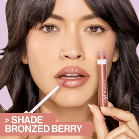 wet n wild MegaSlicks Lip Gloss Sun Glaze applicator close-up