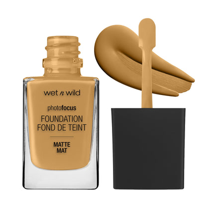 wet n wild Photo Focus Matte Liquid Foundation Amber Beige front view