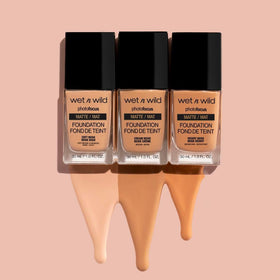 wet n wild Photo Focus Matte Liquid Foundation Cream Beige texture on skin