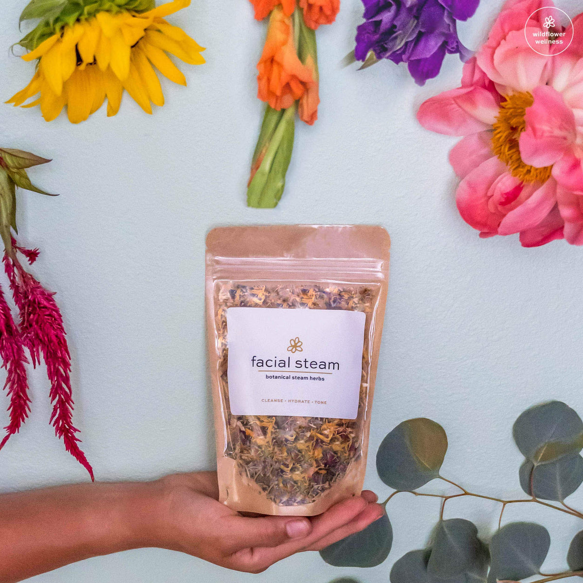 WILDFLOWER WELLNESS Botanical Facial Steam in a steaming setup