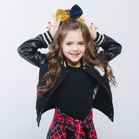 WILLBOND Jumbo Cheerleading Bow detailed close-up