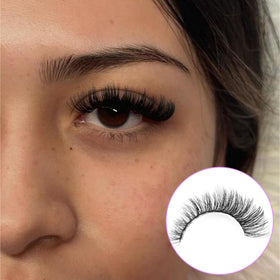 Winifred Lash Clusters individual lashes close-up