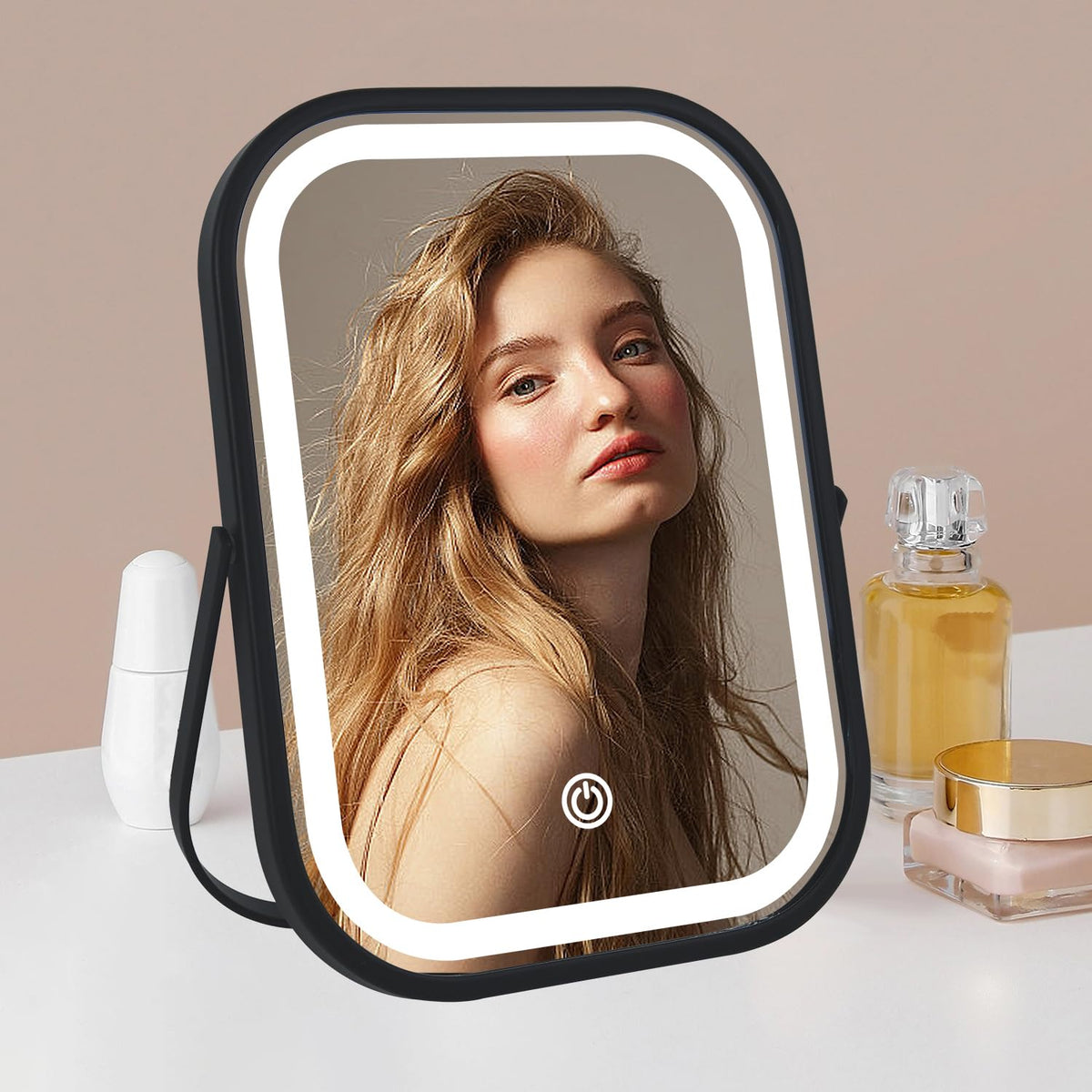 YEKKOPT Travel Mirror with lights front view