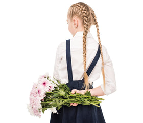 YOUXUAN Clear Elastic Hair Ties showing stretchability