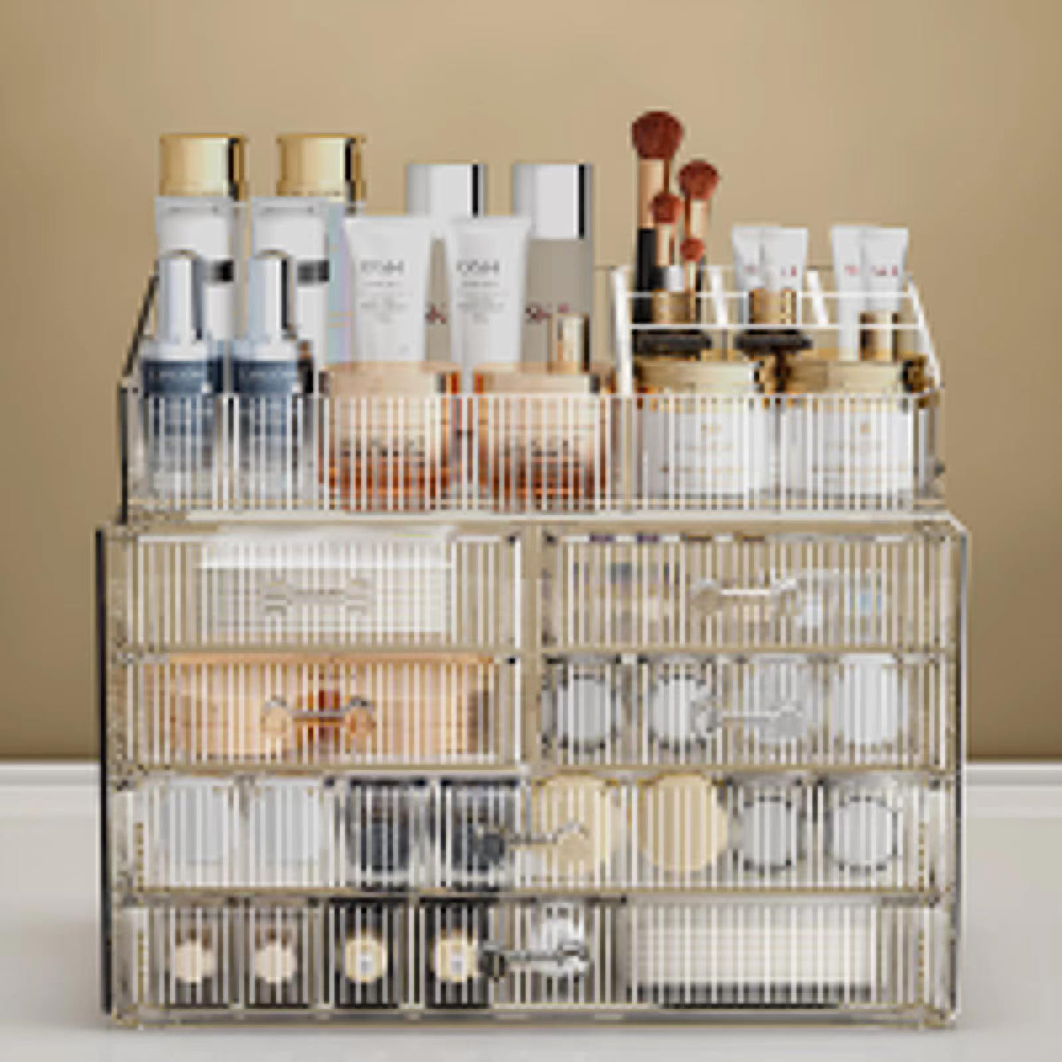 ZHIAI makeup organiser with cosmetics arranged inside